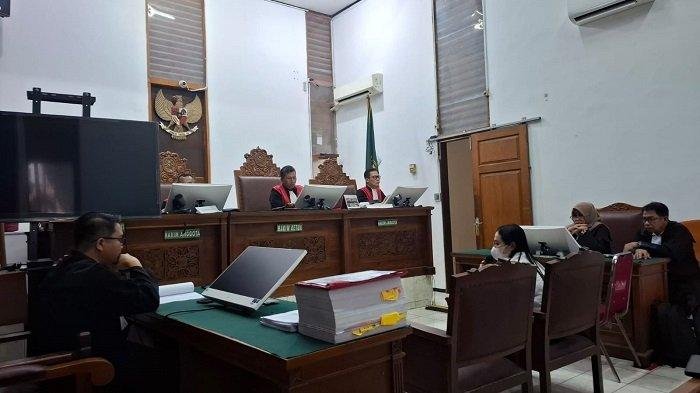 Darmawati, Terdakwa TPPU Judi Online Ungkap Muhrijan Kerap Dipanggil Dewa Zeus oleh Anaknya